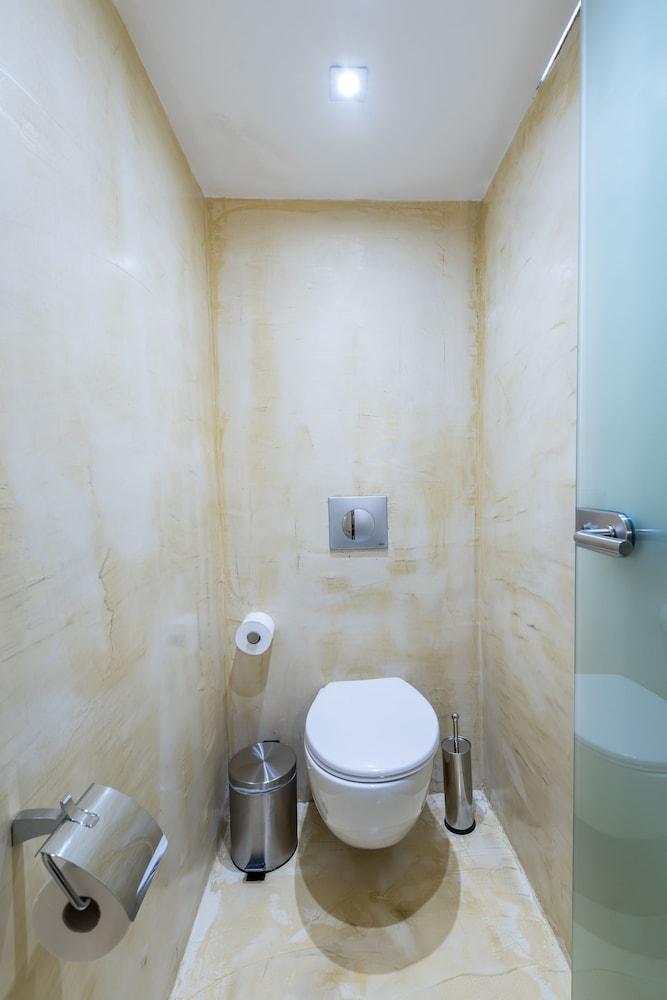 10Gr Hotel And Wine Bar - Adults Only Rhodes City Buitenkant foto